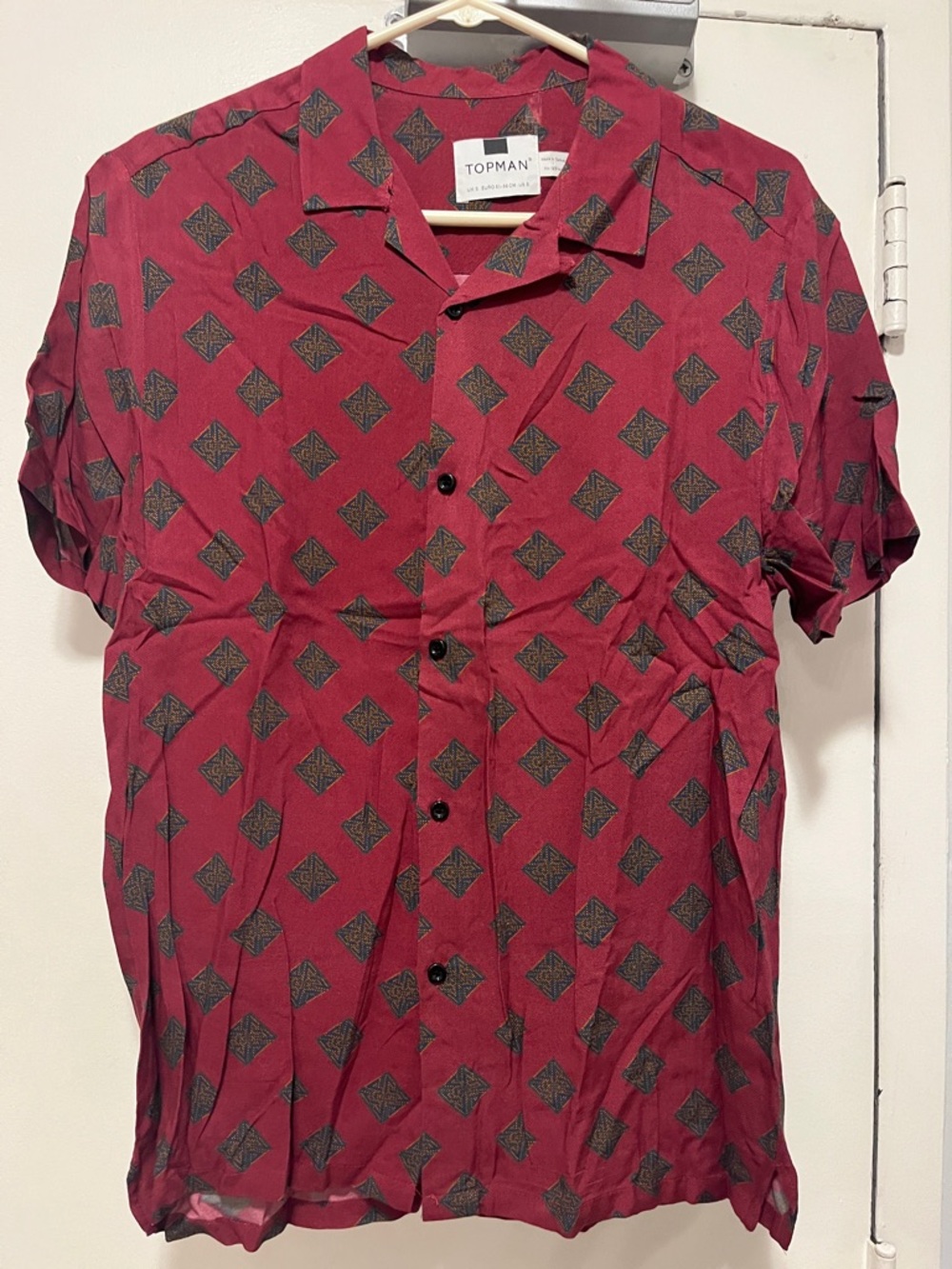Topman Maroon Short-Sleeve Button-Down Shirt with Geometric Print